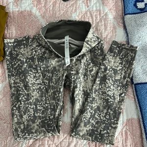 lululemon size 2 leggings